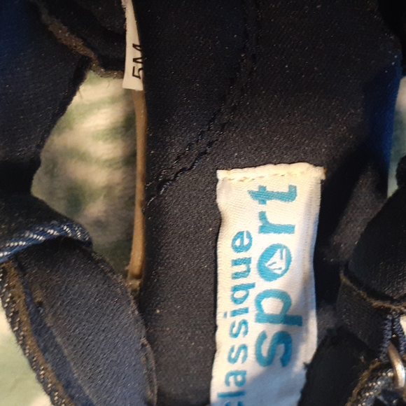 Classique sport jean sandals, size 5M - Picture 2 of 3